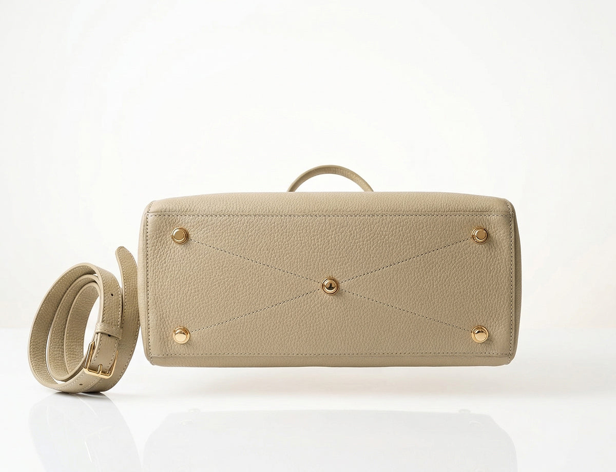 Louis Vuitton Vendôme MM in Clay Taurillon Leather